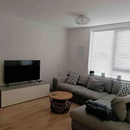 Appartement Schitterend Appartement, 150 M Het